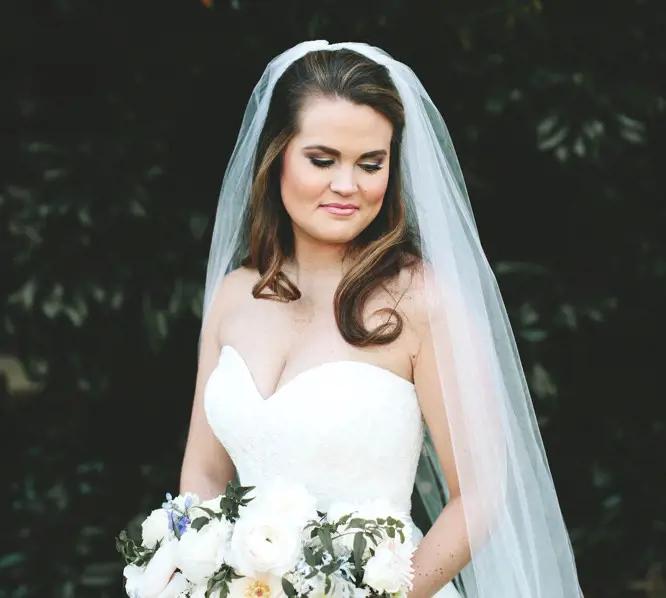 Voila Bride | Abby Calhoun Fennig Image